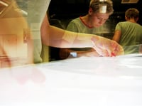 prepress-worker-1528979-639x479